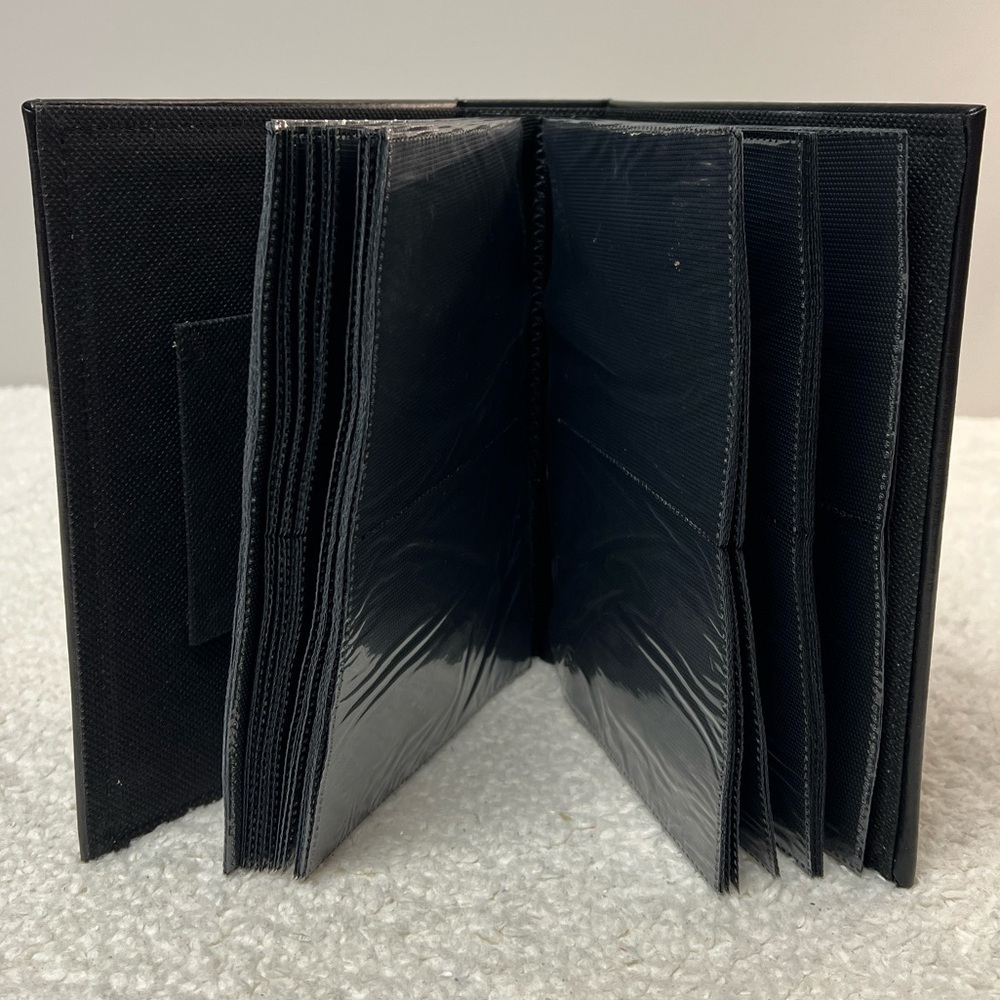 Sixtrees 'Girl's Night Out' Imitation Leather w/White Stitch Photo Album 4" x 6" - Picture 7 of 10